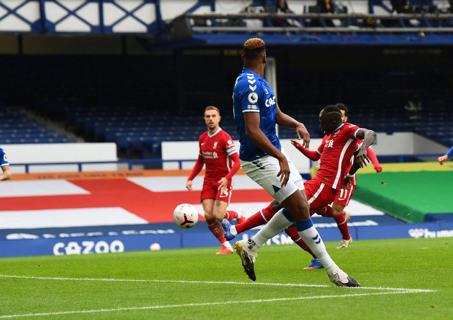 他们强大的 他们强大的